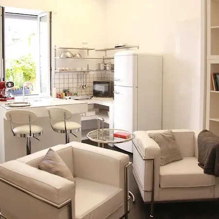 Cube House Apartment *
